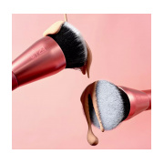 Real Techniques Face Glow Round Base Brush