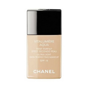 Chanel Vitalumiere Aqua Makeup SPF15